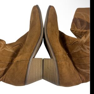 Universal Thread Suede Western Boots Cognac Brown Size 9.5